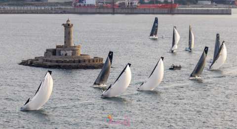 Bari, in arrivo il ''Nastro Rosa Tour'' della Marina Militare